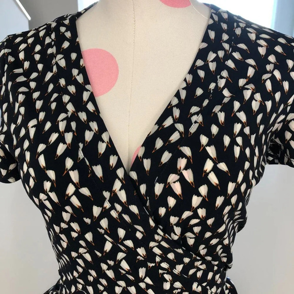 Mango Basics Short Sleeve Print Pattern Wrap Dress in Navy White Gold Size XXS - Picture 4 of 12